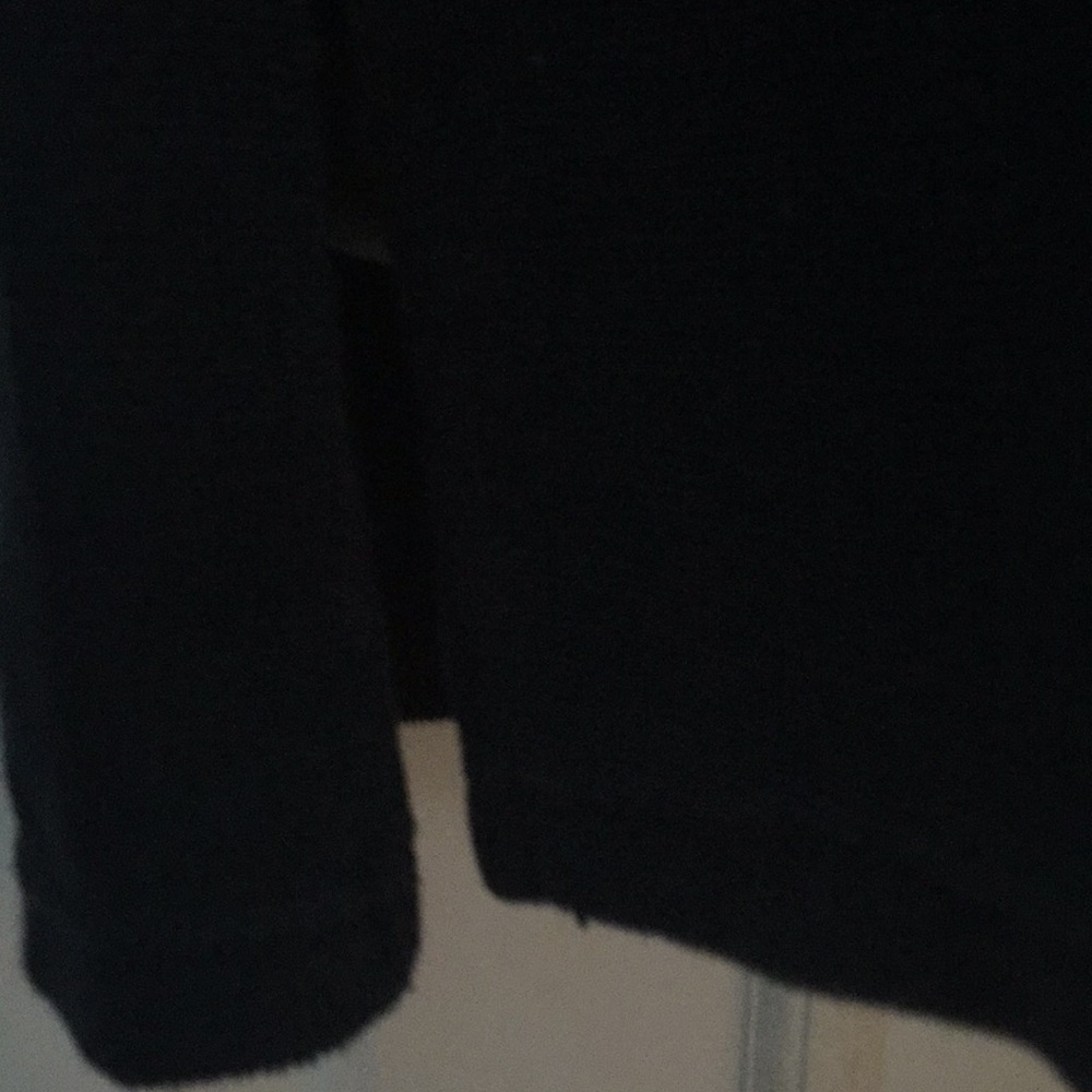 Short sleeved black knitted top size Large - Picture 4 of 5